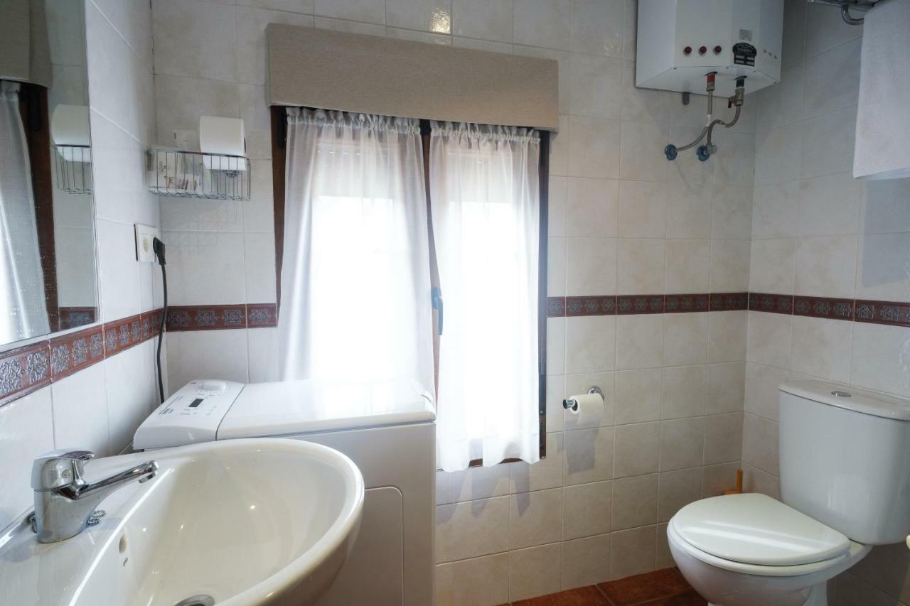 Manzaneda  Apartamentos De Herminia מראה חיצוני תמונה