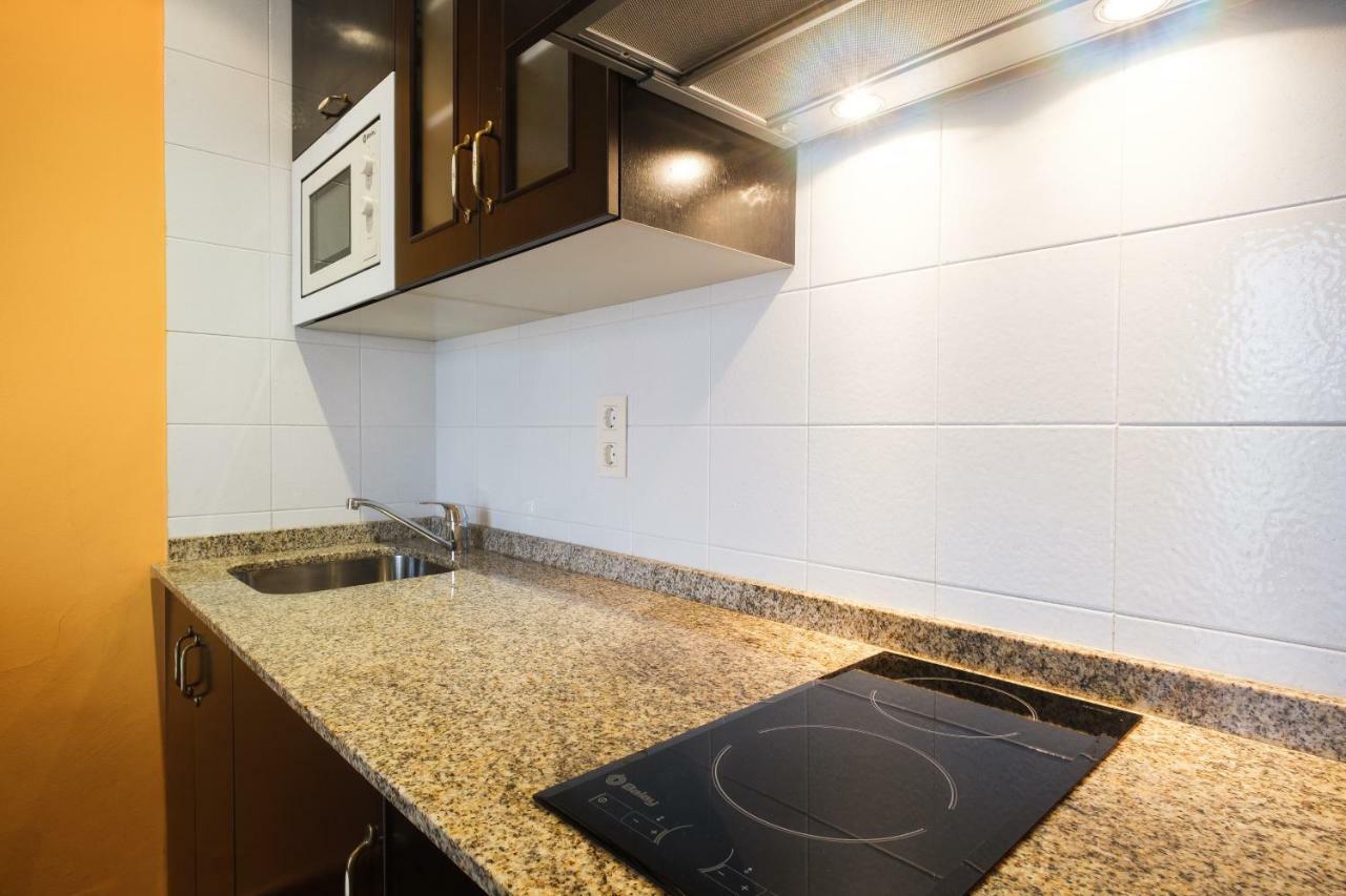Manzaneda  Apartamentos De Herminia מראה חיצוני תמונה
